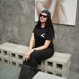 "Signature" Women Basic tee